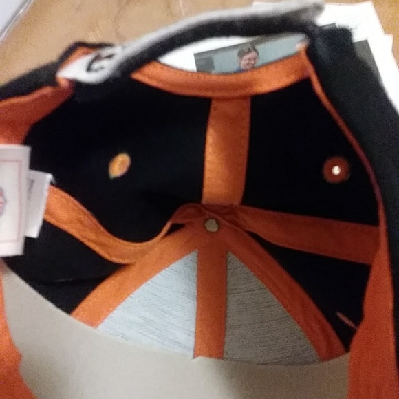 Hat - Picture 3 of 4